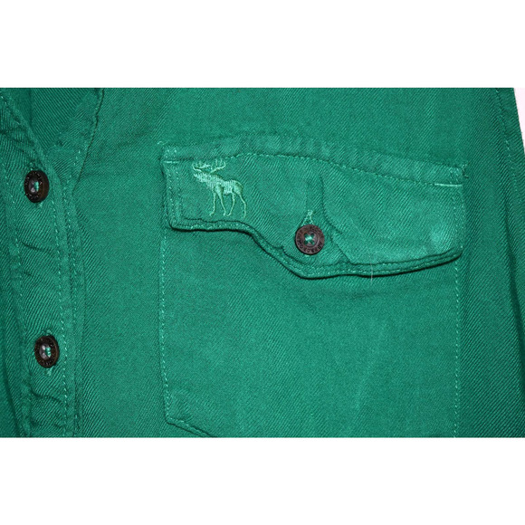 ⭐️ Abercrombie and Fitch Green Button Tank Size M - Picture 4 of 5